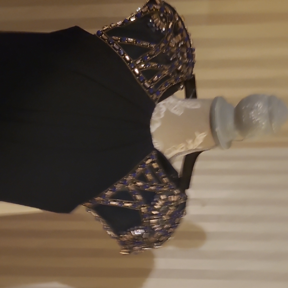 Badgley Mischka Black and Gold Maxi Dress